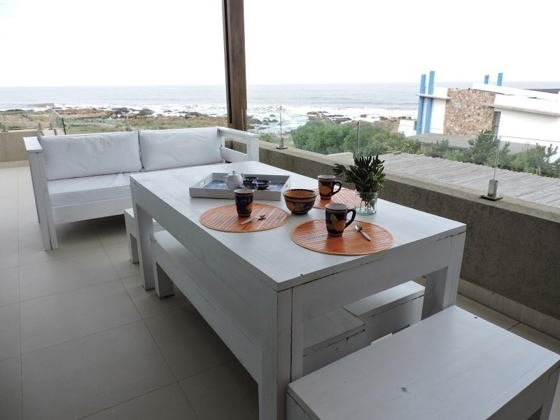 Departamento en alquiler y venta frente al mar